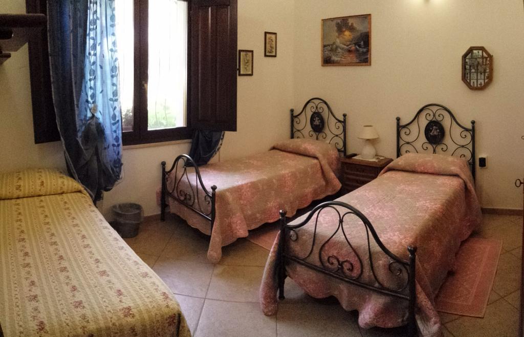 Bed and Breakfast Il Vecchioliveto Di Ornella Marrùbiu Zimmer foto