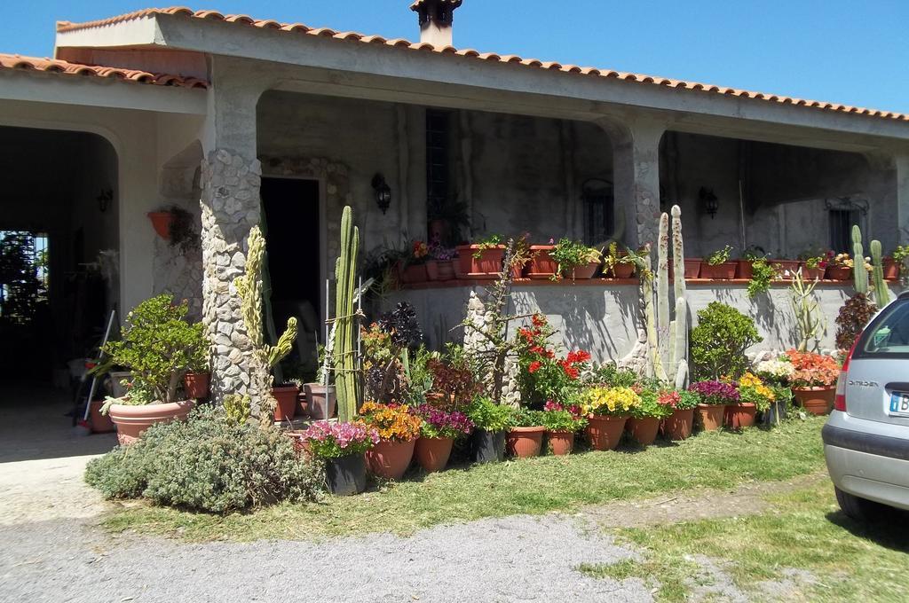 Bed and Breakfast Il Vecchioliveto Di Ornella Marrùbiu Exterior foto
